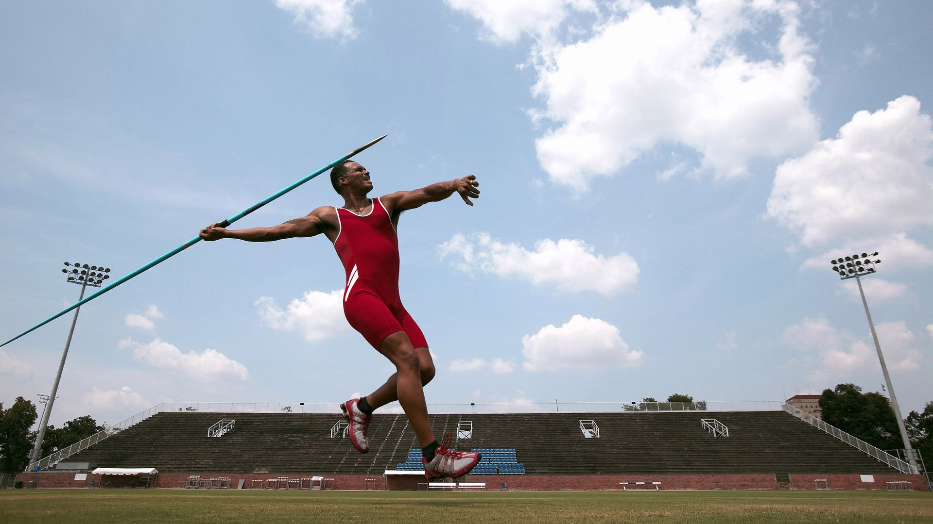 亚博-俄克拉荷马城雷霆主帅放话：世界杯预选赛首回合必胜洛杉矶湖人，郑钦文冷笑回应